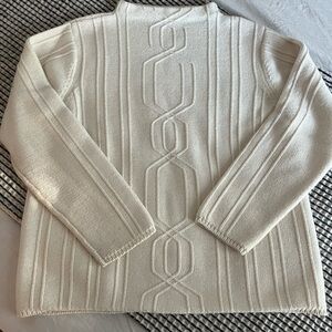 Liz Claiborne Cream Turtleneck Sweater